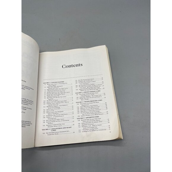 Encyclopedia of alternative healing bottom line paperback book 2010 English READ - Picture 7 of 7